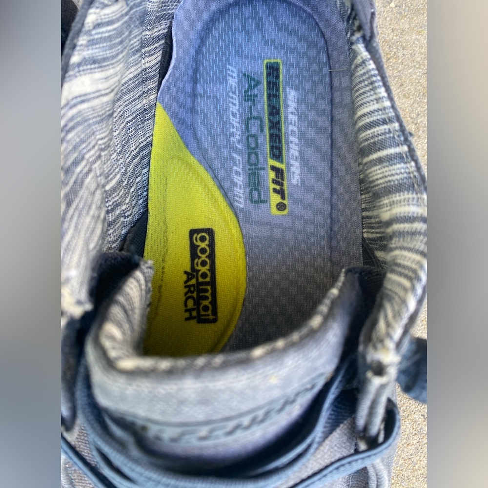 Sketchers Men’s Size 9 Canvas Slip-In - image 3